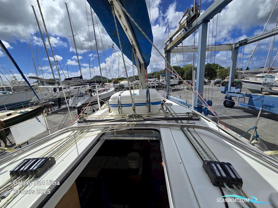 Beneteau Oceanis 373