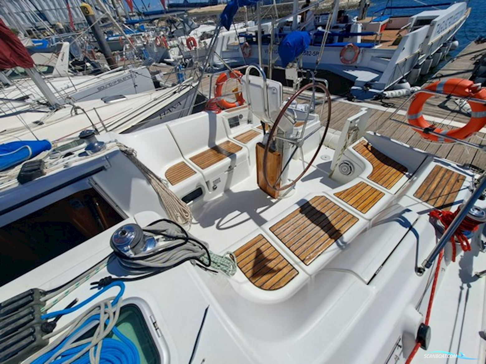 Beneteau Oceanis 373
