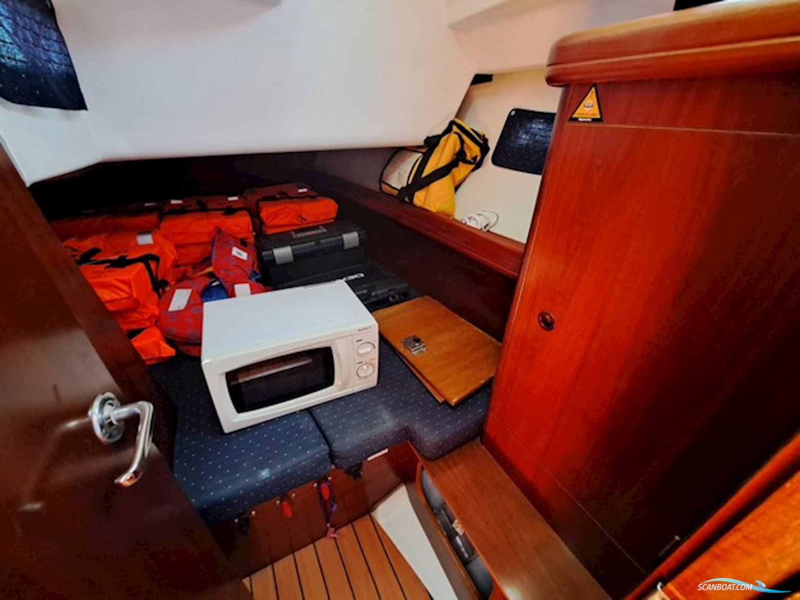 Beneteau Oceanis 373