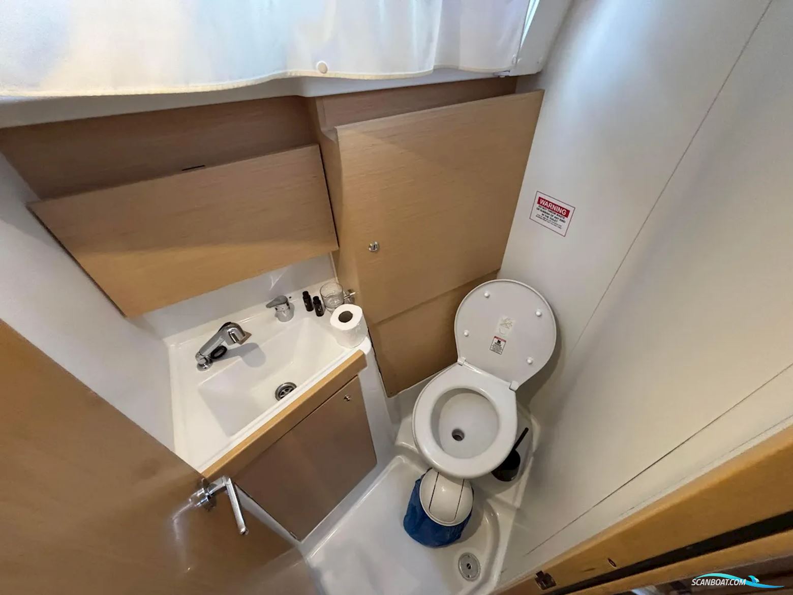 Beneteau Oceanis 38.1