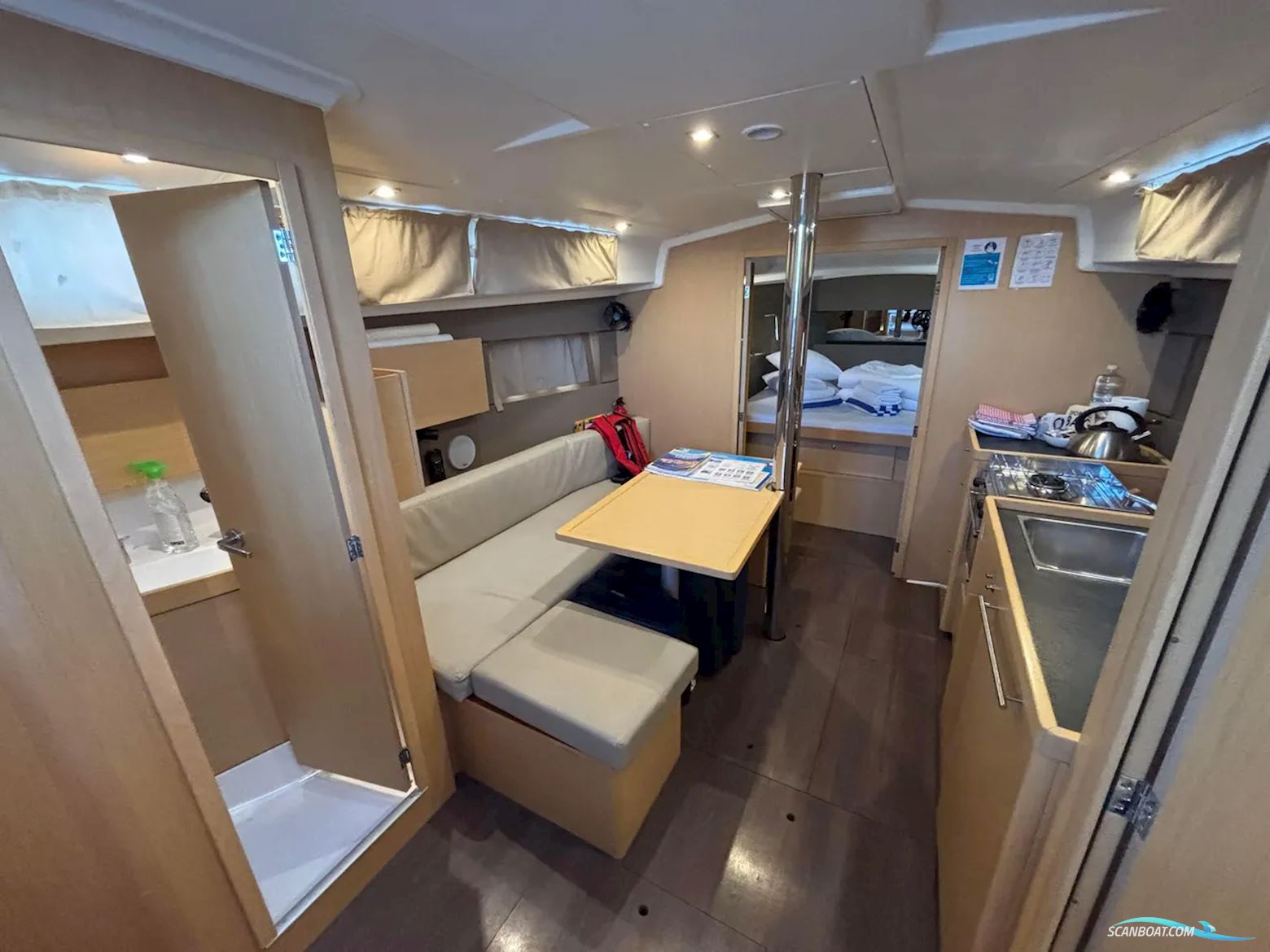 Beneteau Oceanis 38.1