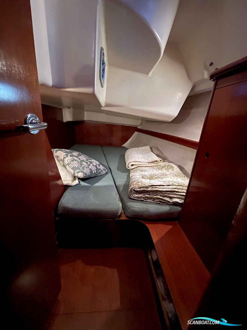 Beneteau Oceanis 381