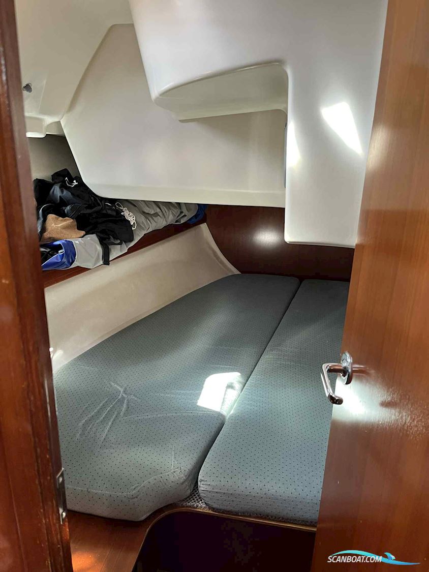 Beneteau Oceanis 381