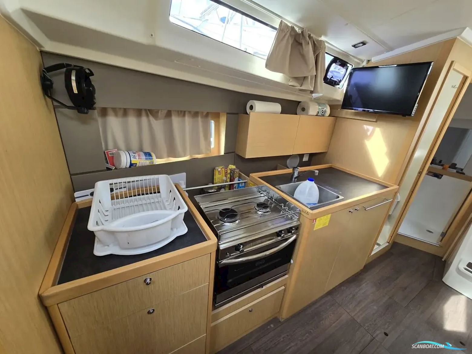 Beneteau Oceanis 38.1
