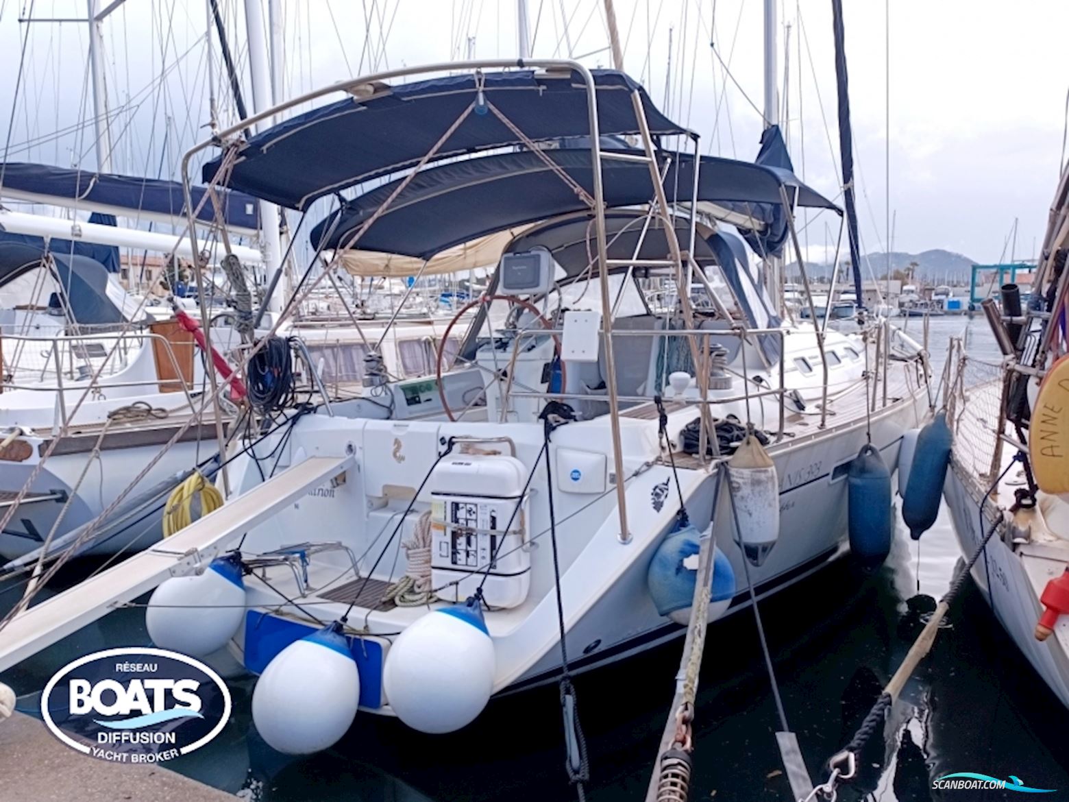 Beneteau Oceanis 393 Clipper Segelbåt 2001, med Volvo motor, Frankrike