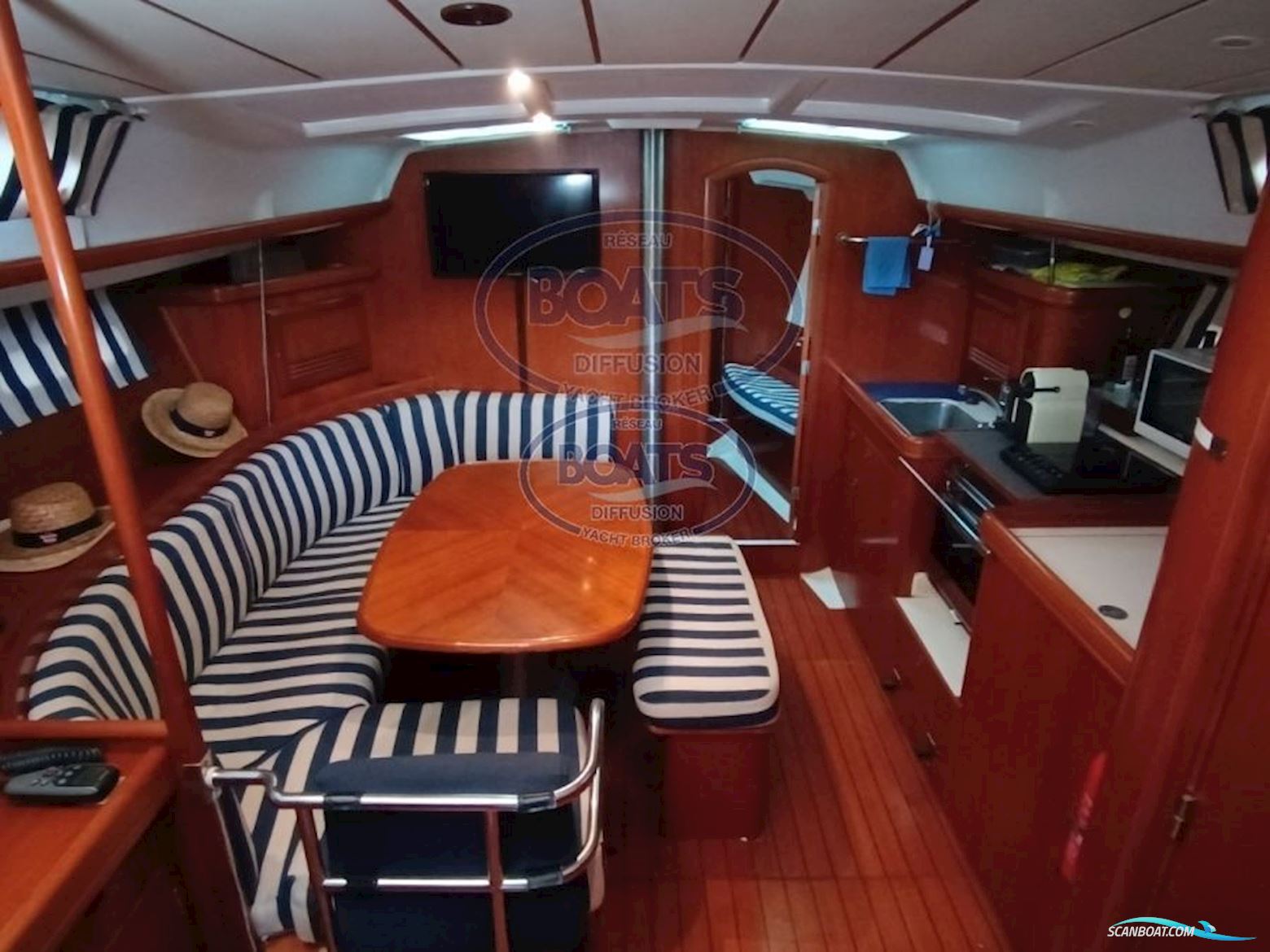 Beneteau Oceanis 393 Clipper