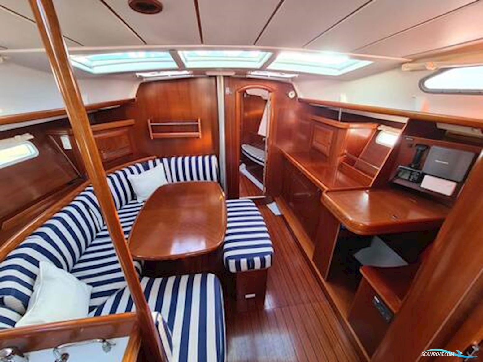 Beneteau Oceanis 393