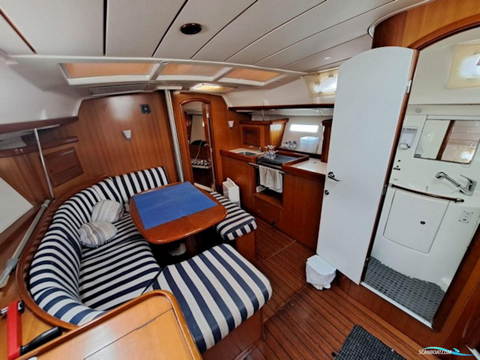 Beneteau Oceanis 393