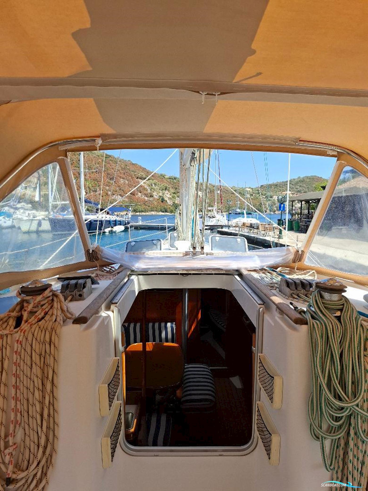 Beneteau Oceanis 393