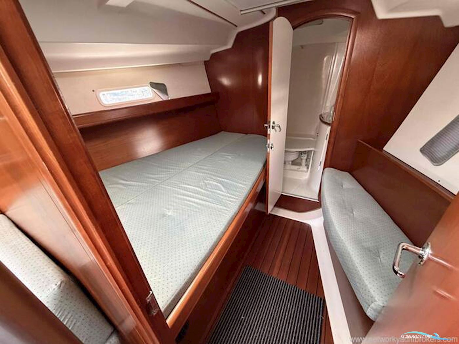 Beneteau Oceanis 393
