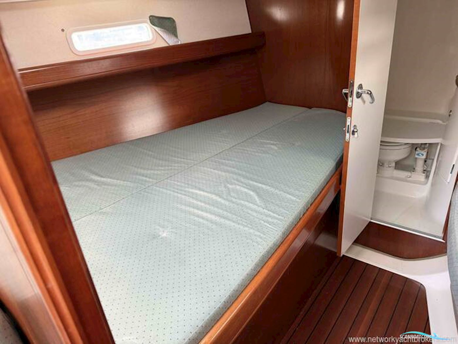 Beneteau Oceanis 393