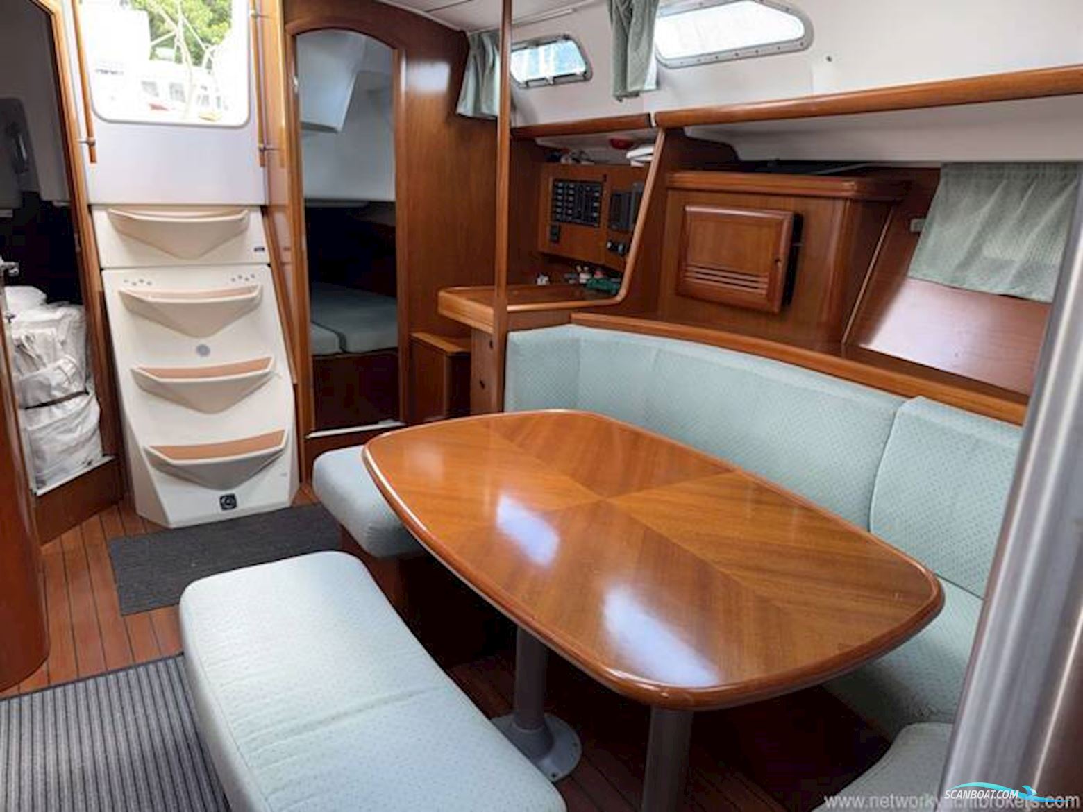 Beneteau Oceanis 393