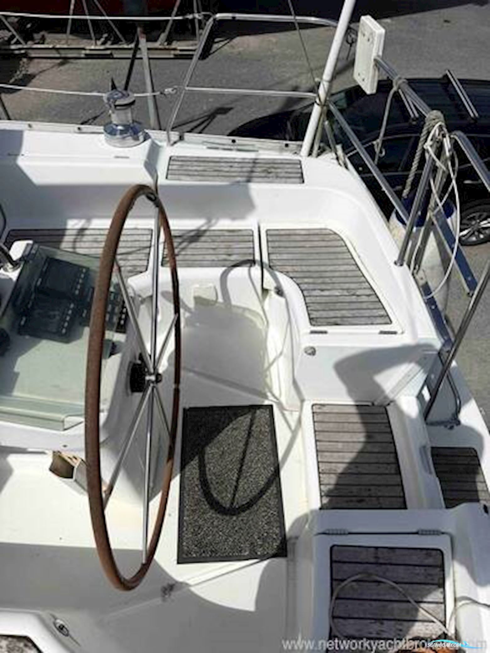 Beneteau Oceanis 393