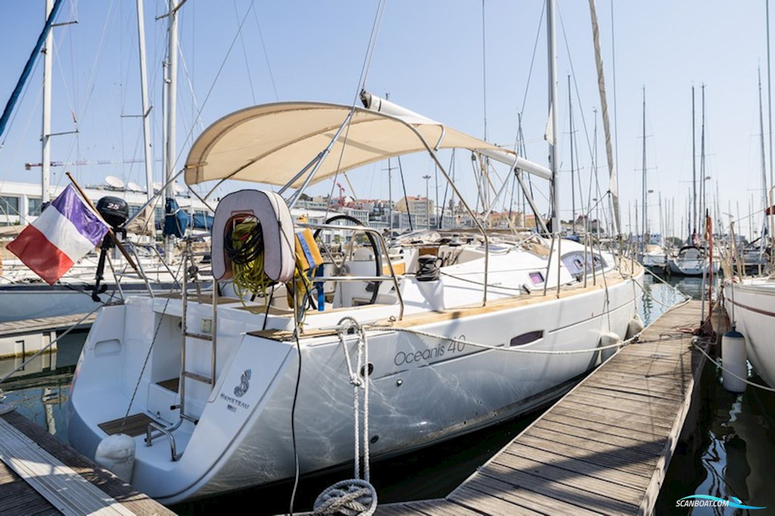 Beneteau Oceanis 40