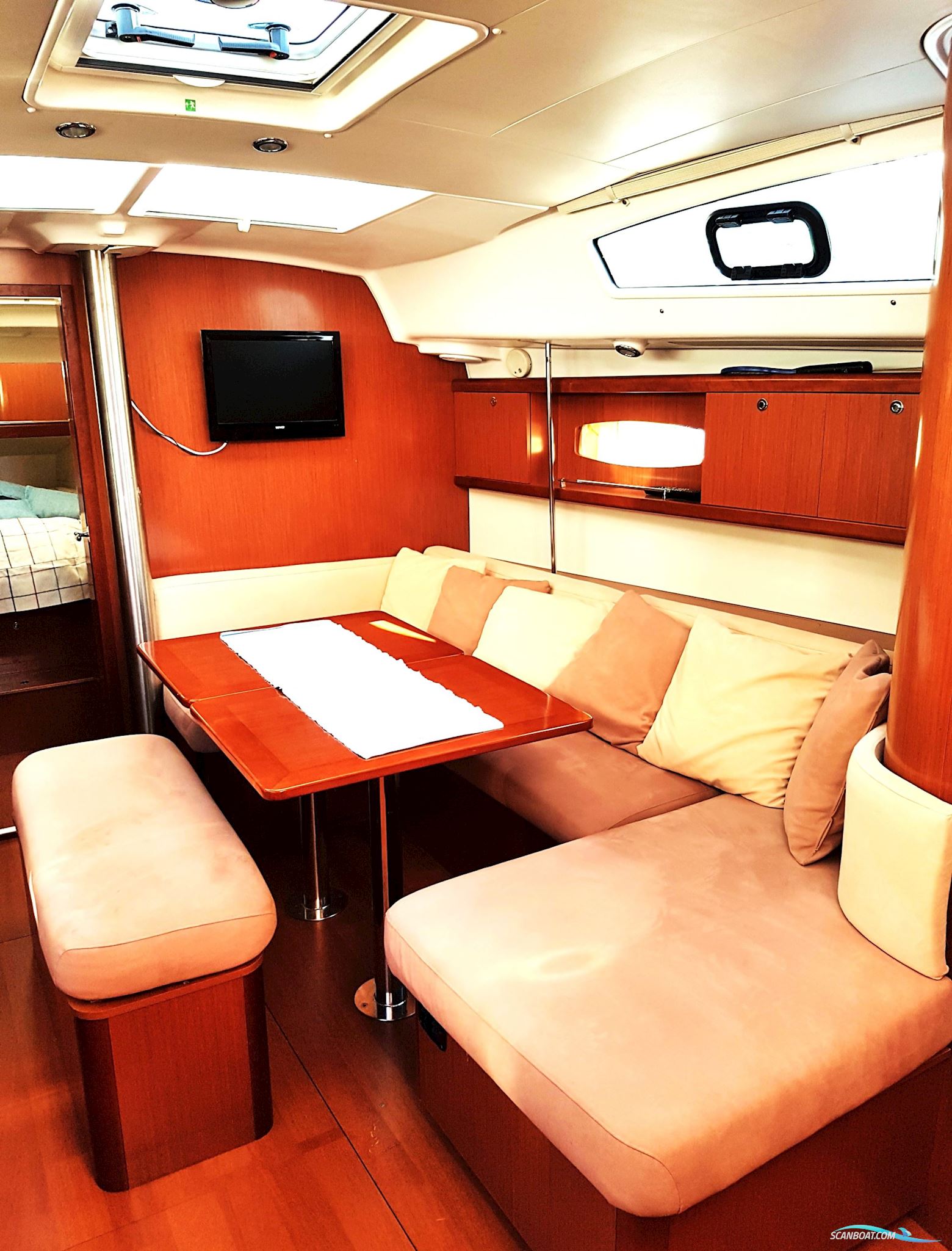 Beneteau Oceanis 40