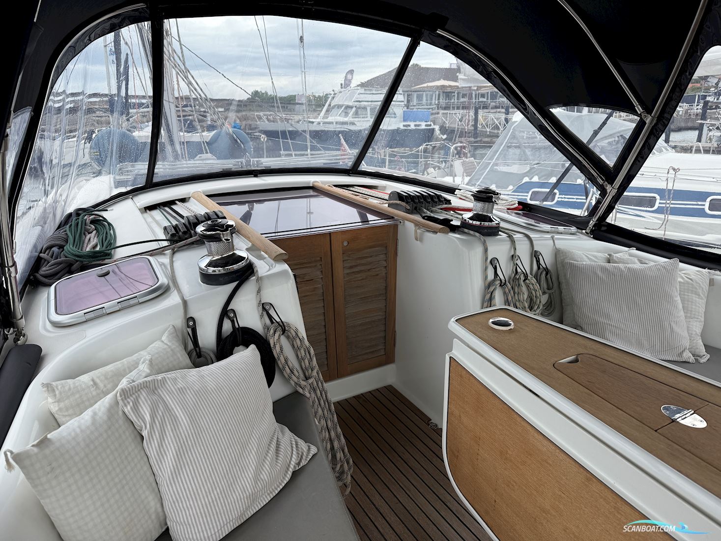 Beneteau Oceanis 40
