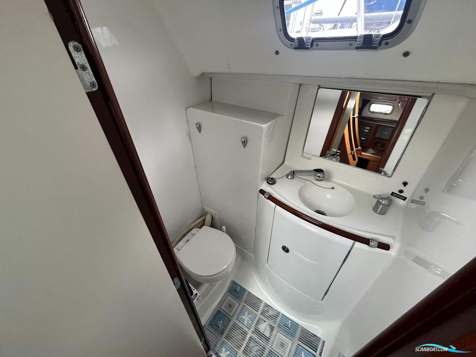 Beneteau Oceanis 411 Clipper Celebration  (2003)