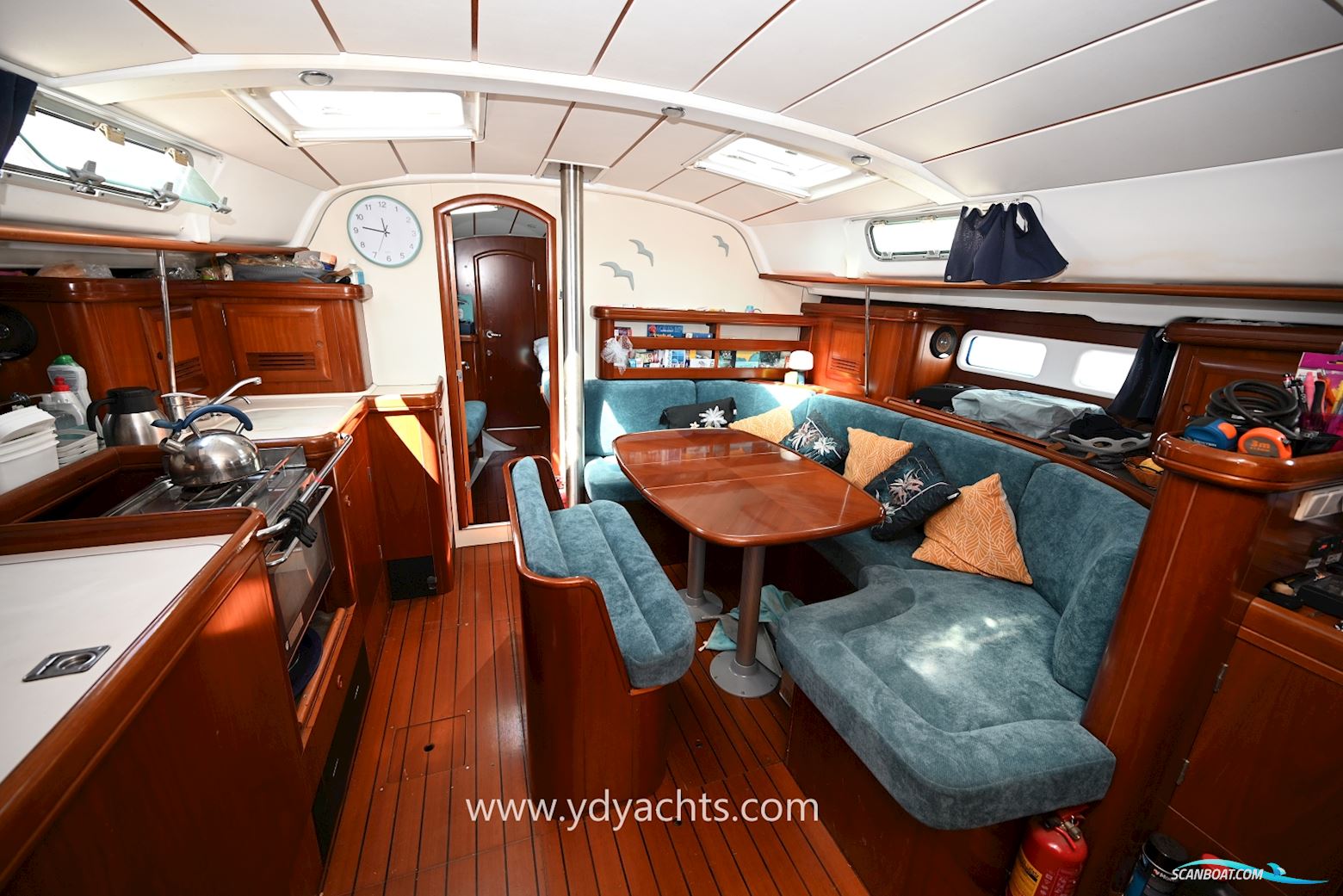Beneteau Oceanis 411 Clipper Celebration