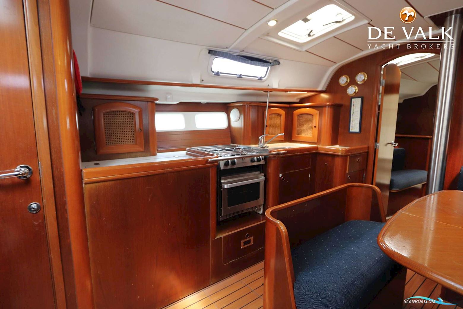 Beneteau Oceanis 411 Electric