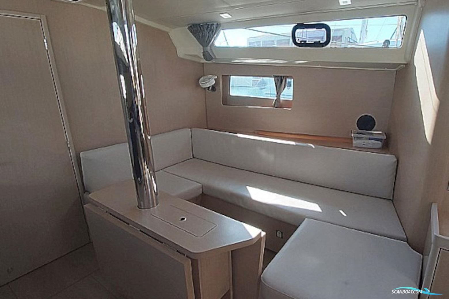 Beneteau Oceanis 41.1