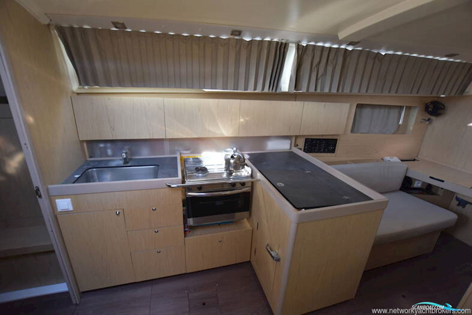 Beneteau Oceanis 42.1