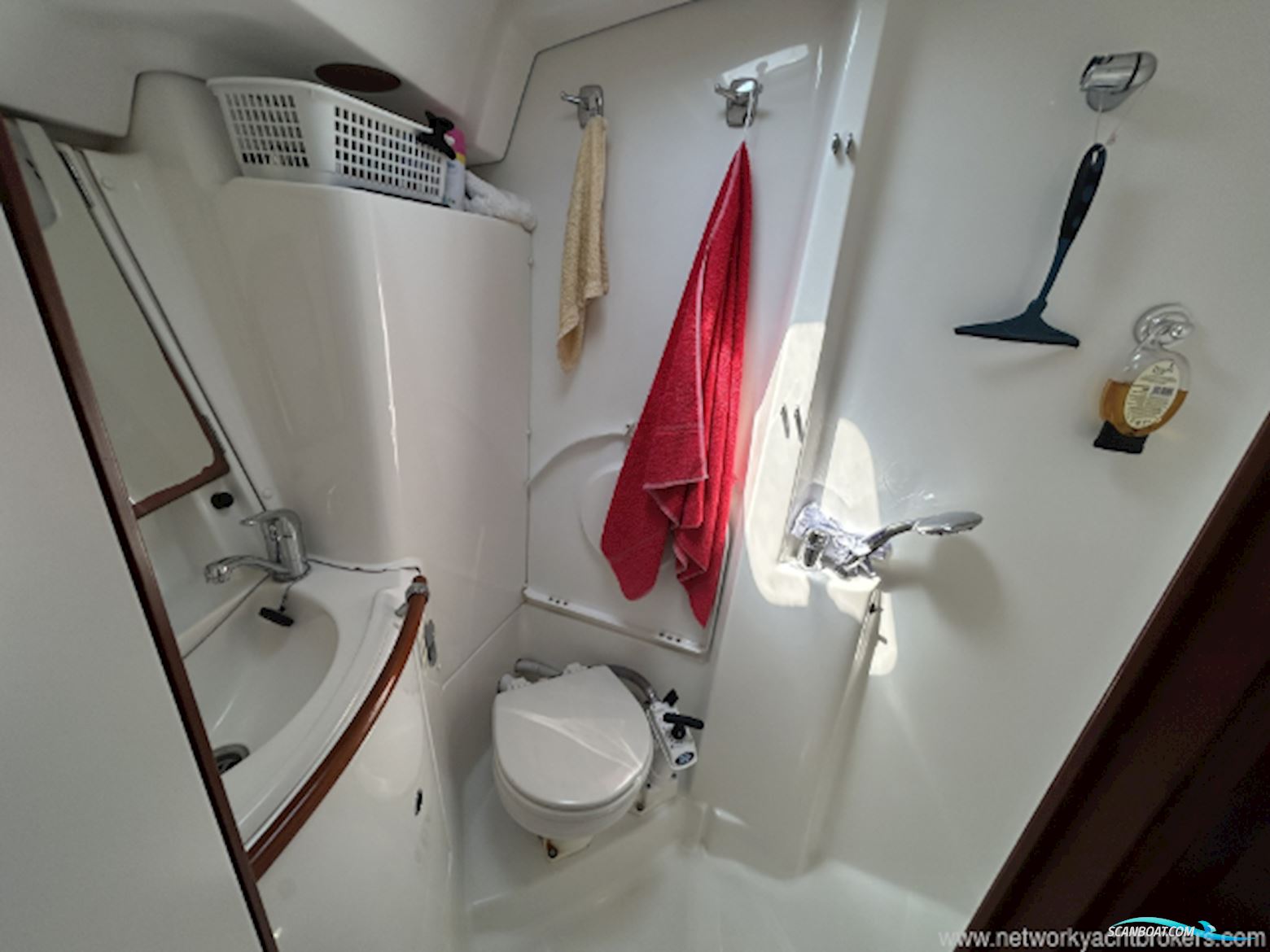 Beneteau Oceanis 423
