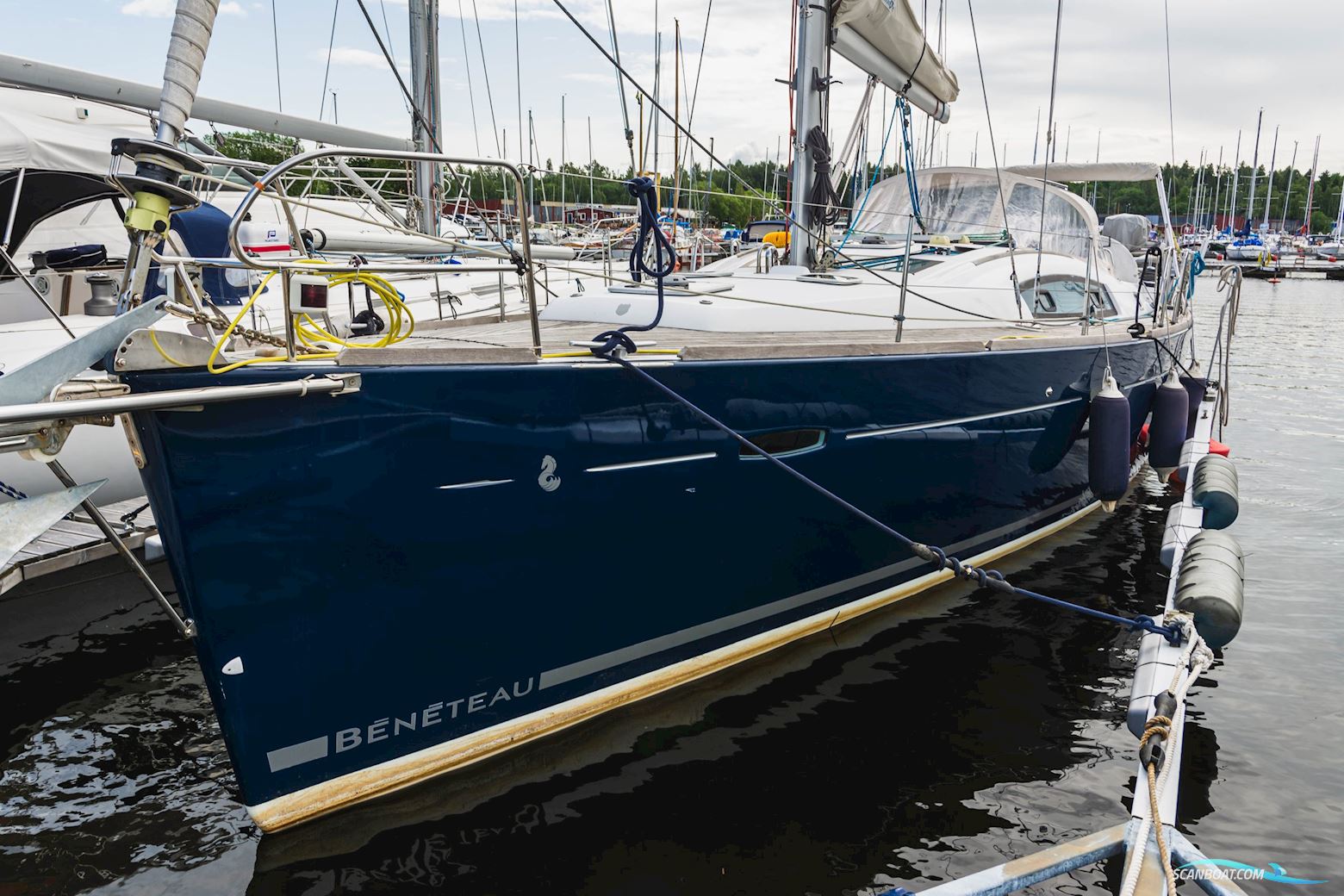 Beneteau Oceanis 43