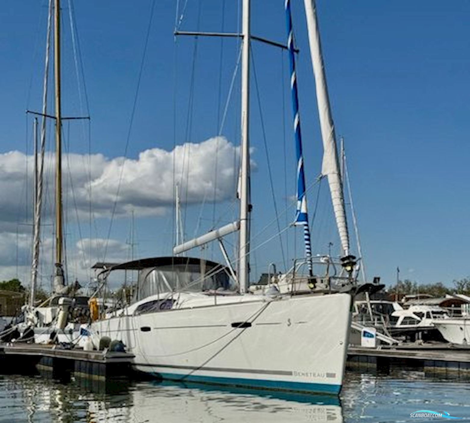 Beneteau Oceanis 43