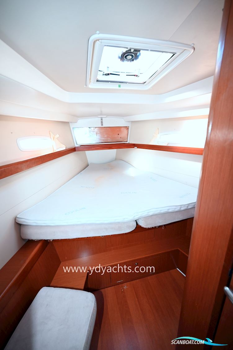 Beneteau Oceanis 43