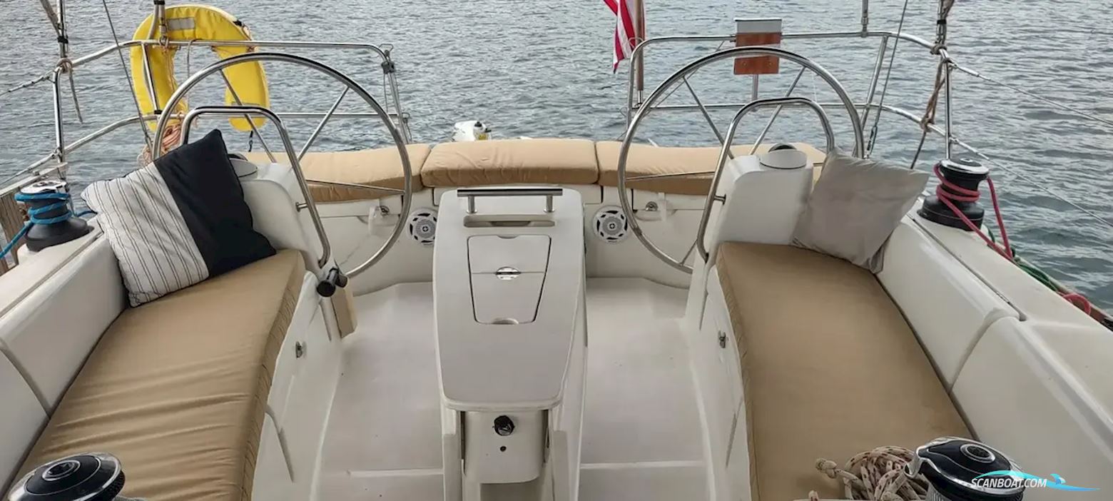 Beneteau Oceanis 43