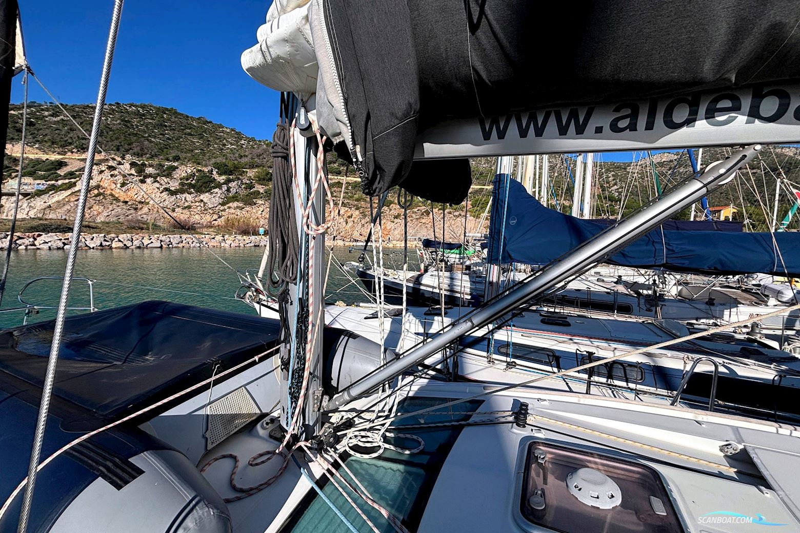 Beneteau Oceanis 43