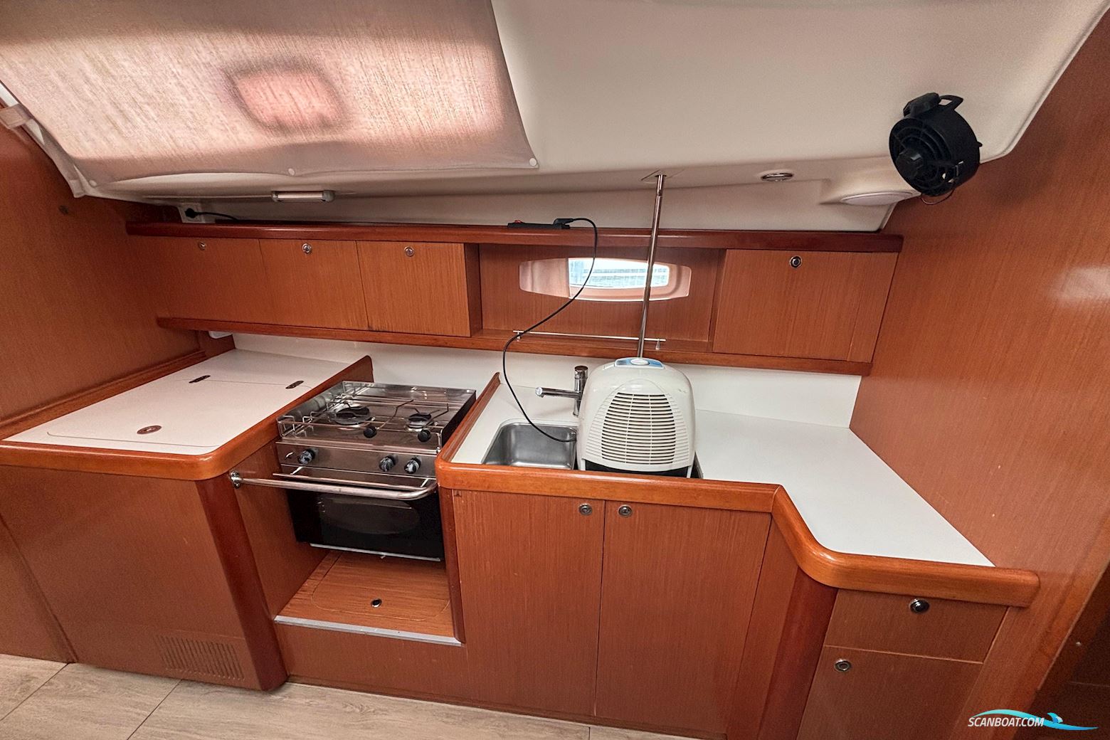 Beneteau Oceanis 43