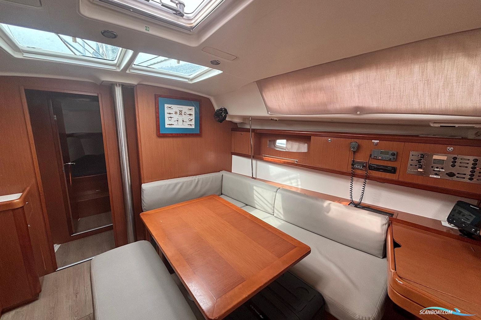 Beneteau Oceanis 43