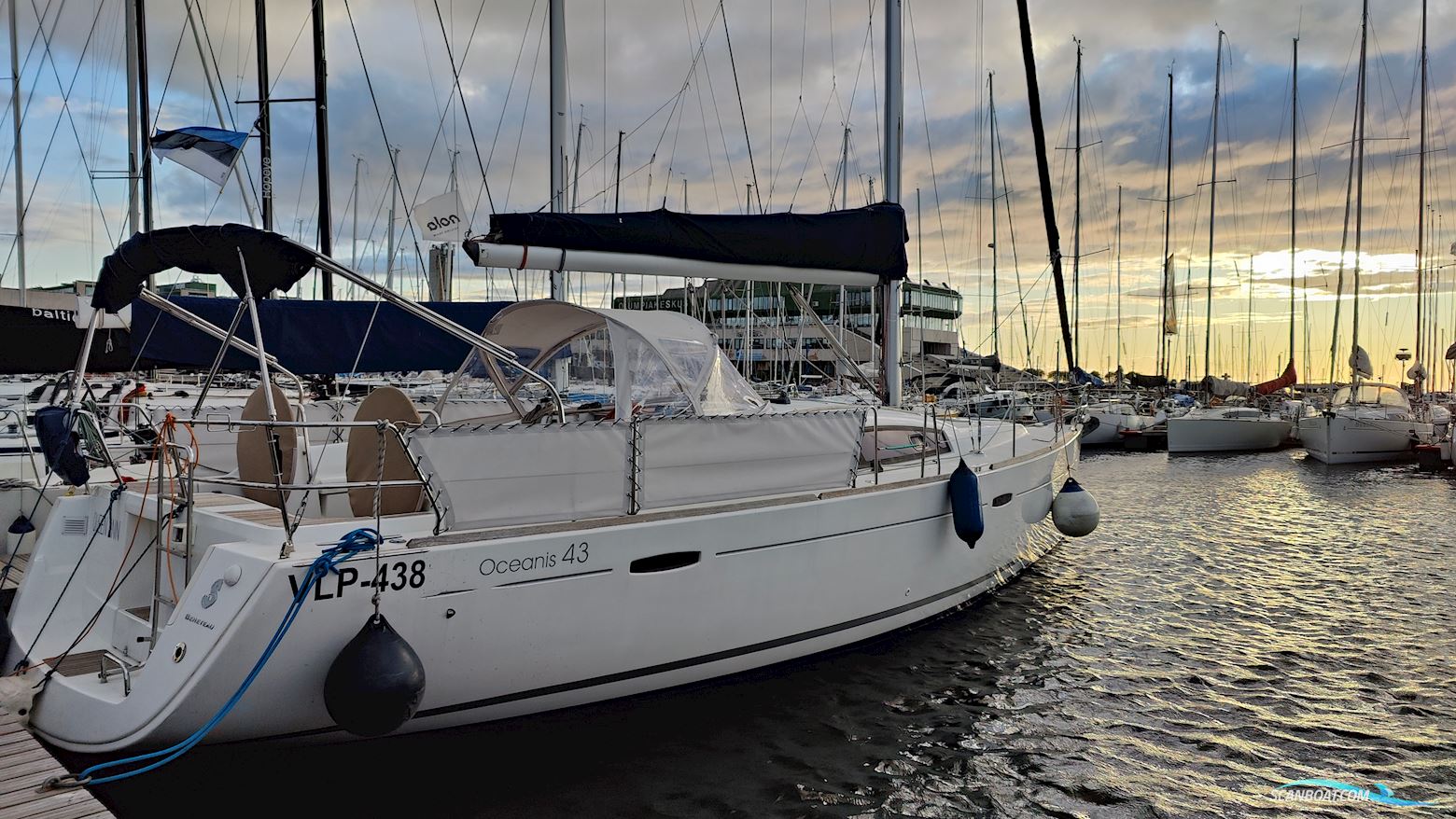 Beneteau Oceanis 43