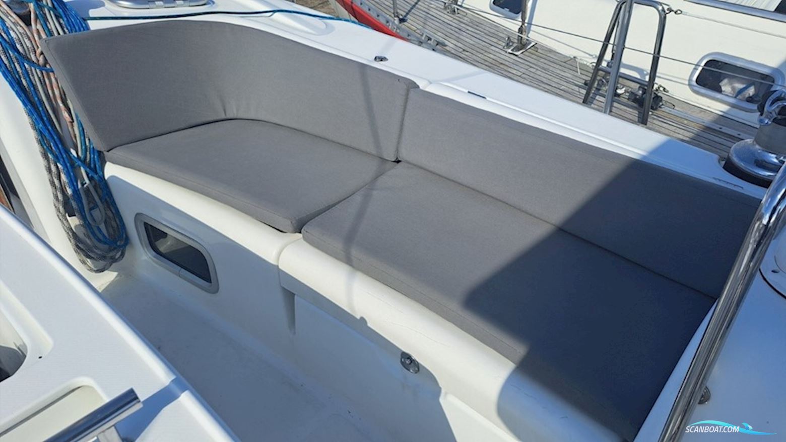 Beneteau Oceanis 43