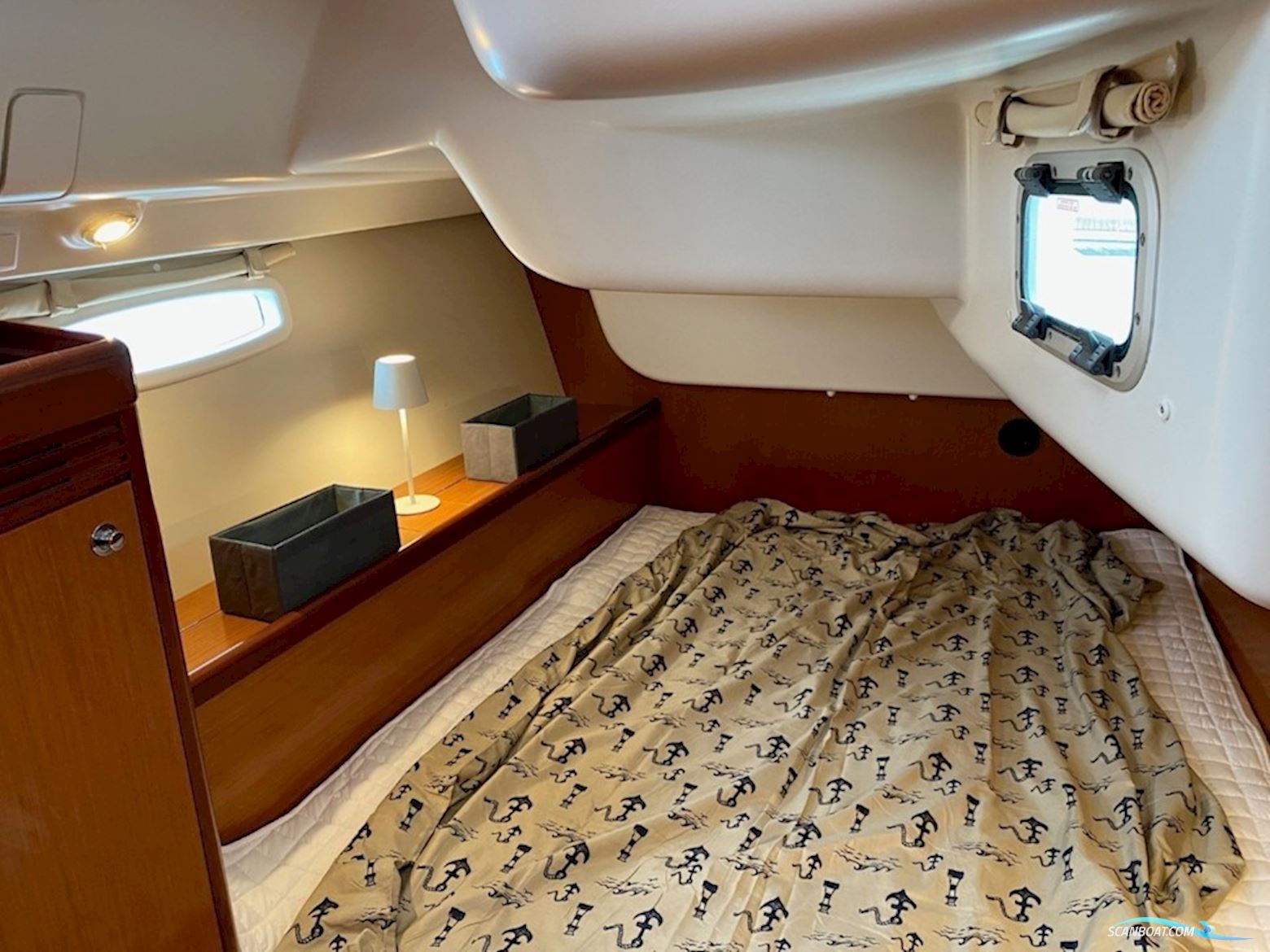 Beneteau Oceanis 43