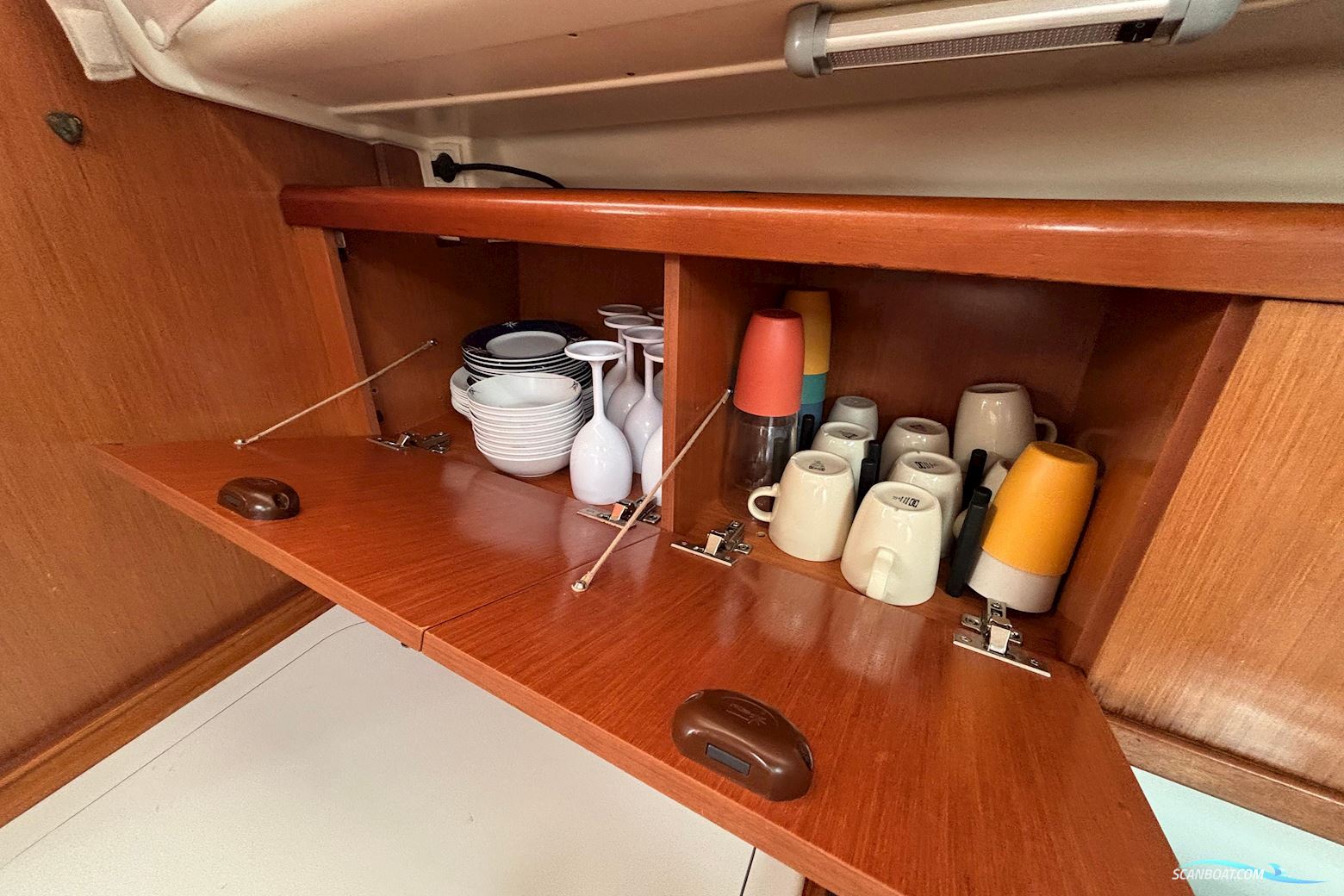 Beneteau Oceanis 43