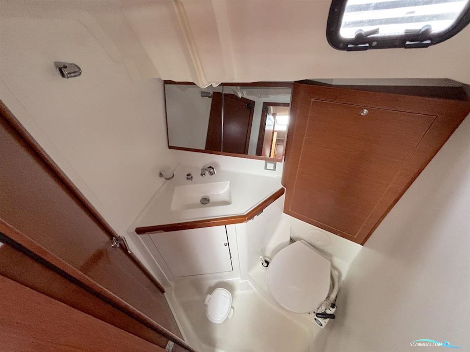 Beneteau Oceanis 46.1