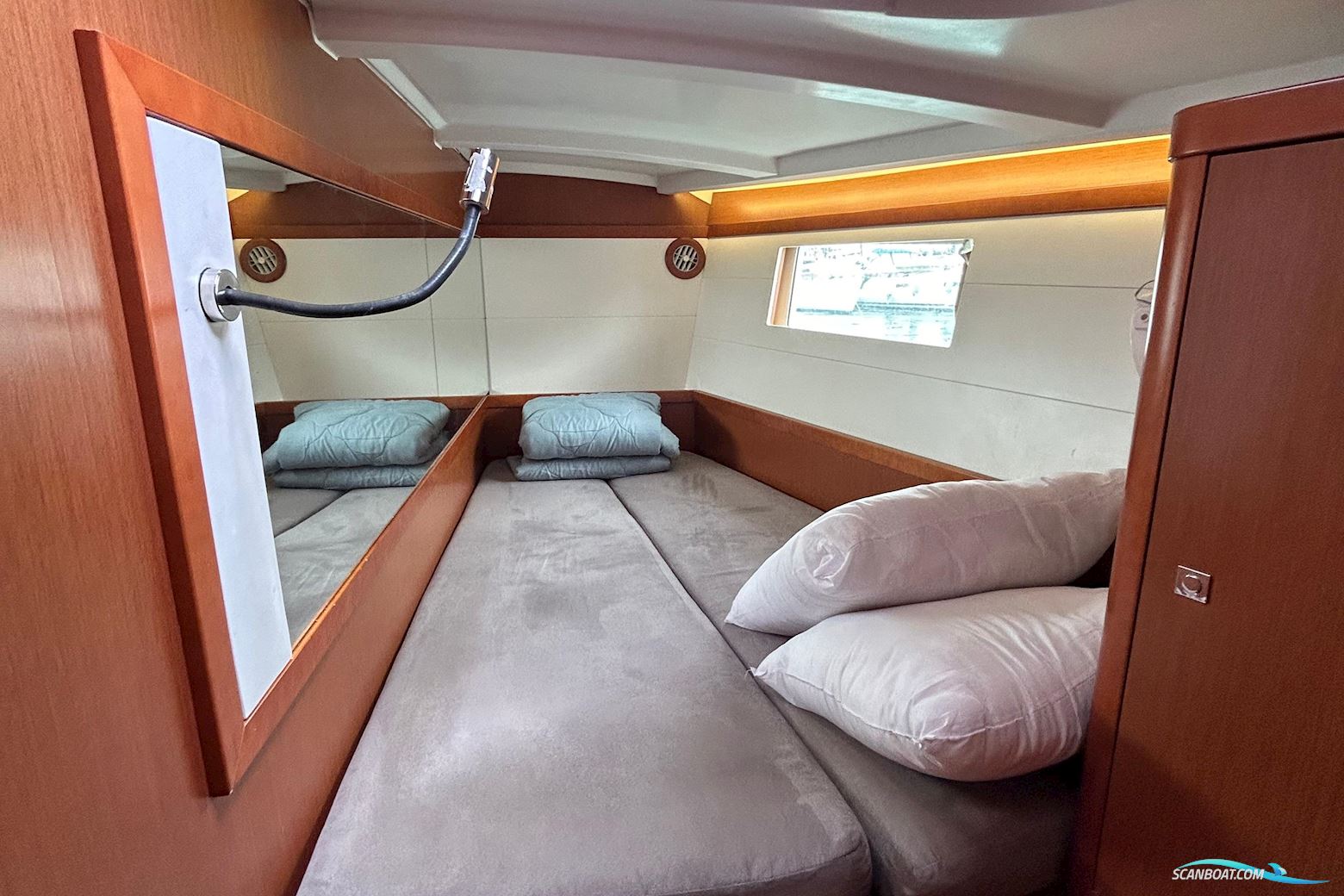 Beneteau Oceanis 48