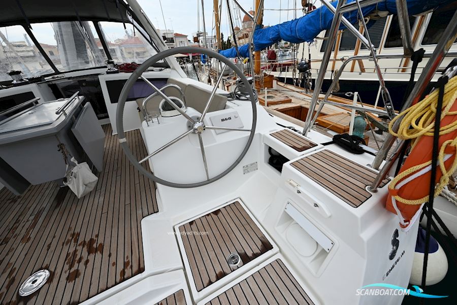 Beneteau Oceanis 48