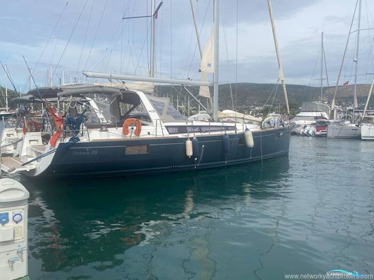 Beneteau Oceanis 48