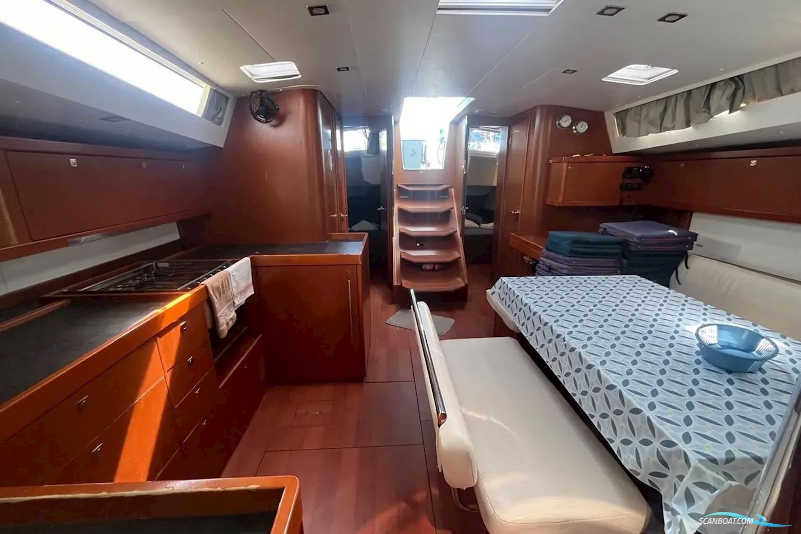 Beneteau Oceanis 48