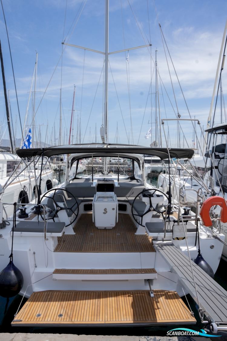 Beneteau Oceanis 51.1