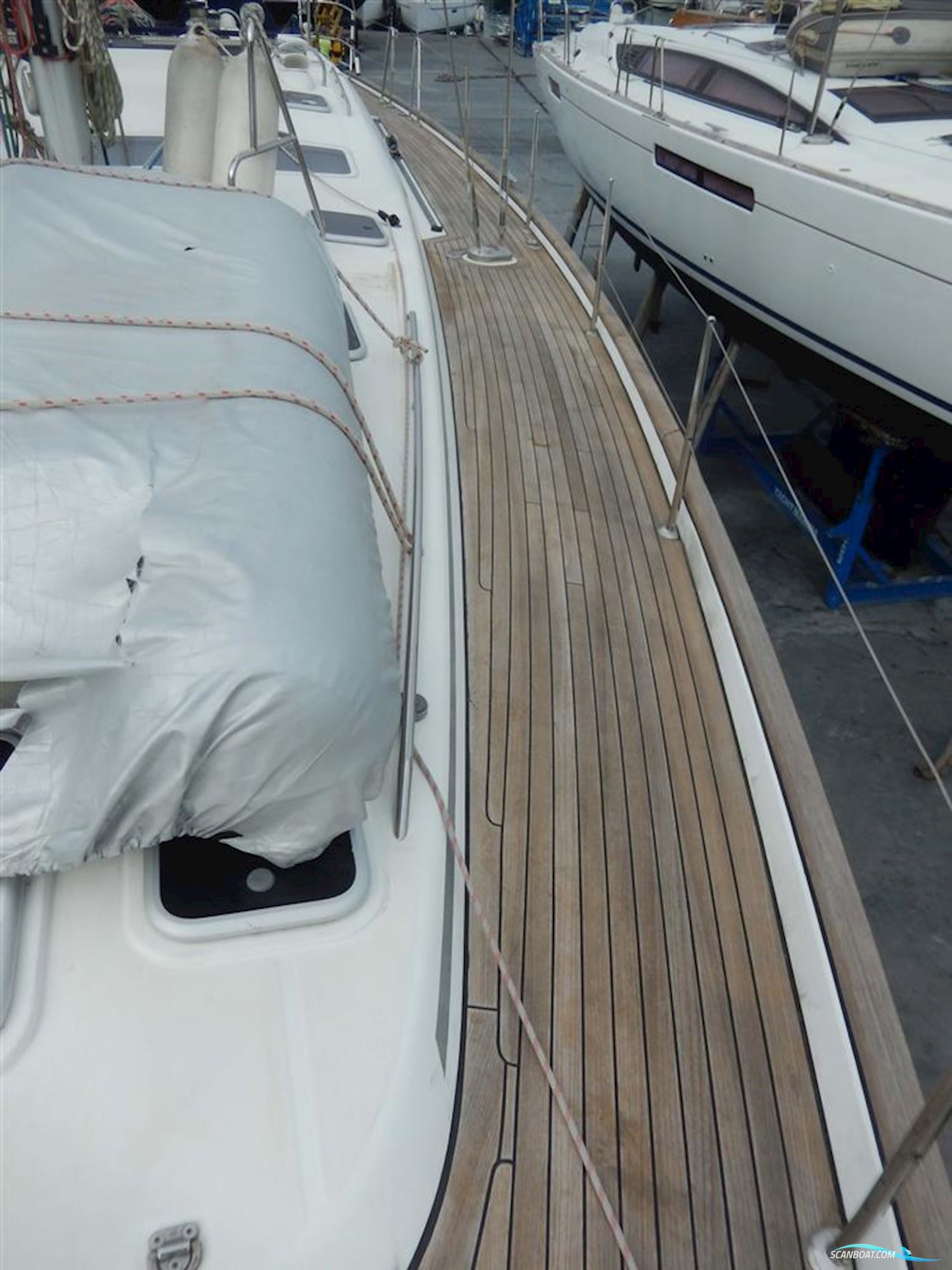 Beneteau OCEANIS 523