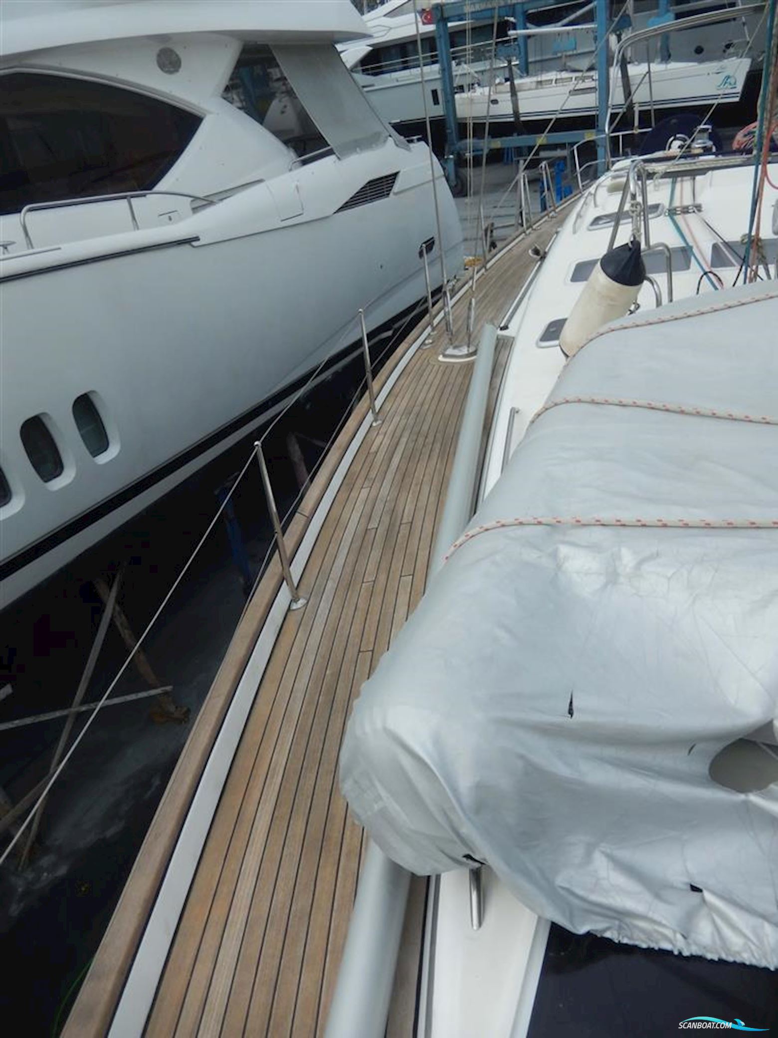 Beneteau Oceanis 523