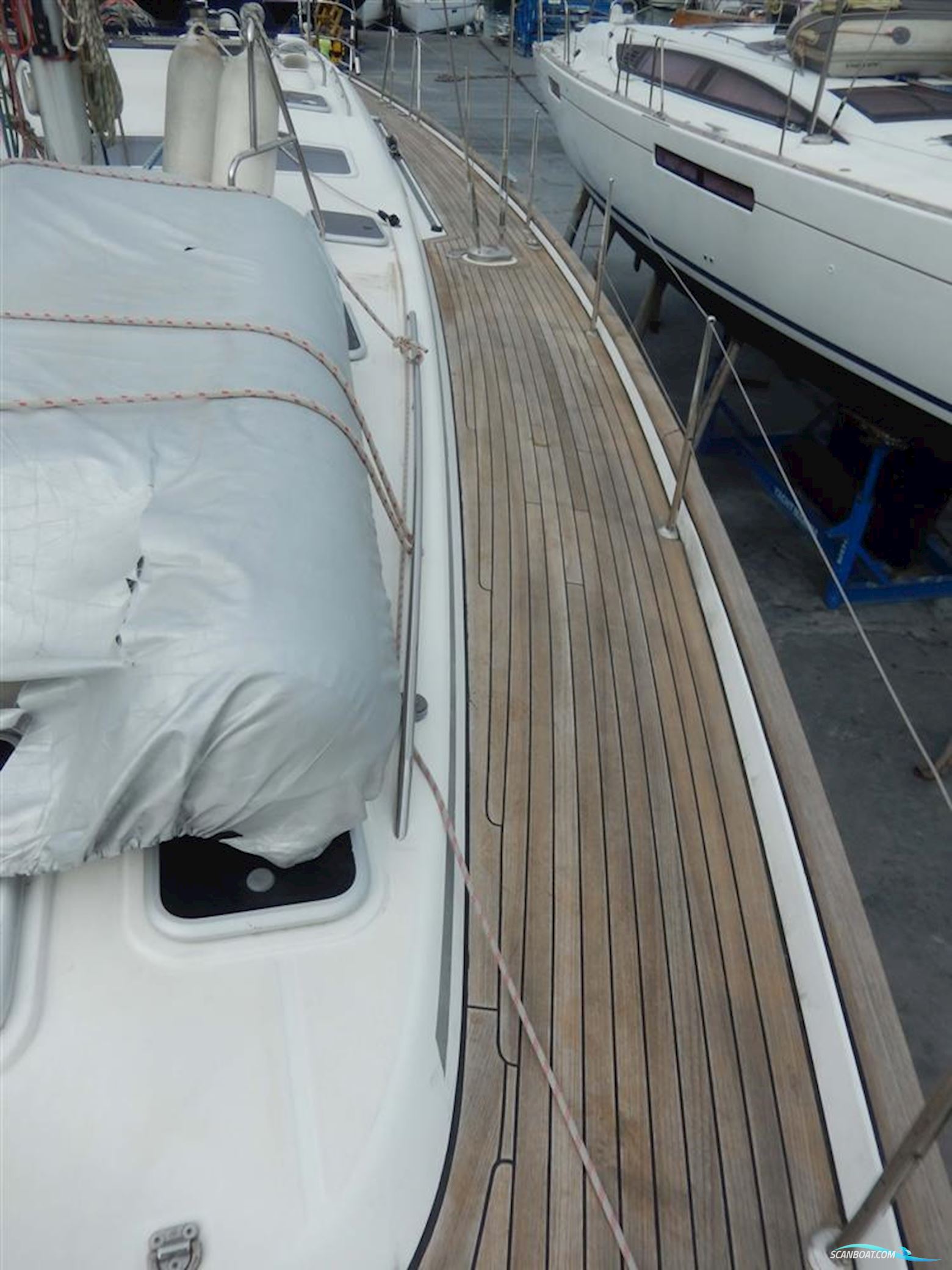 Beneteau Oceanis 523