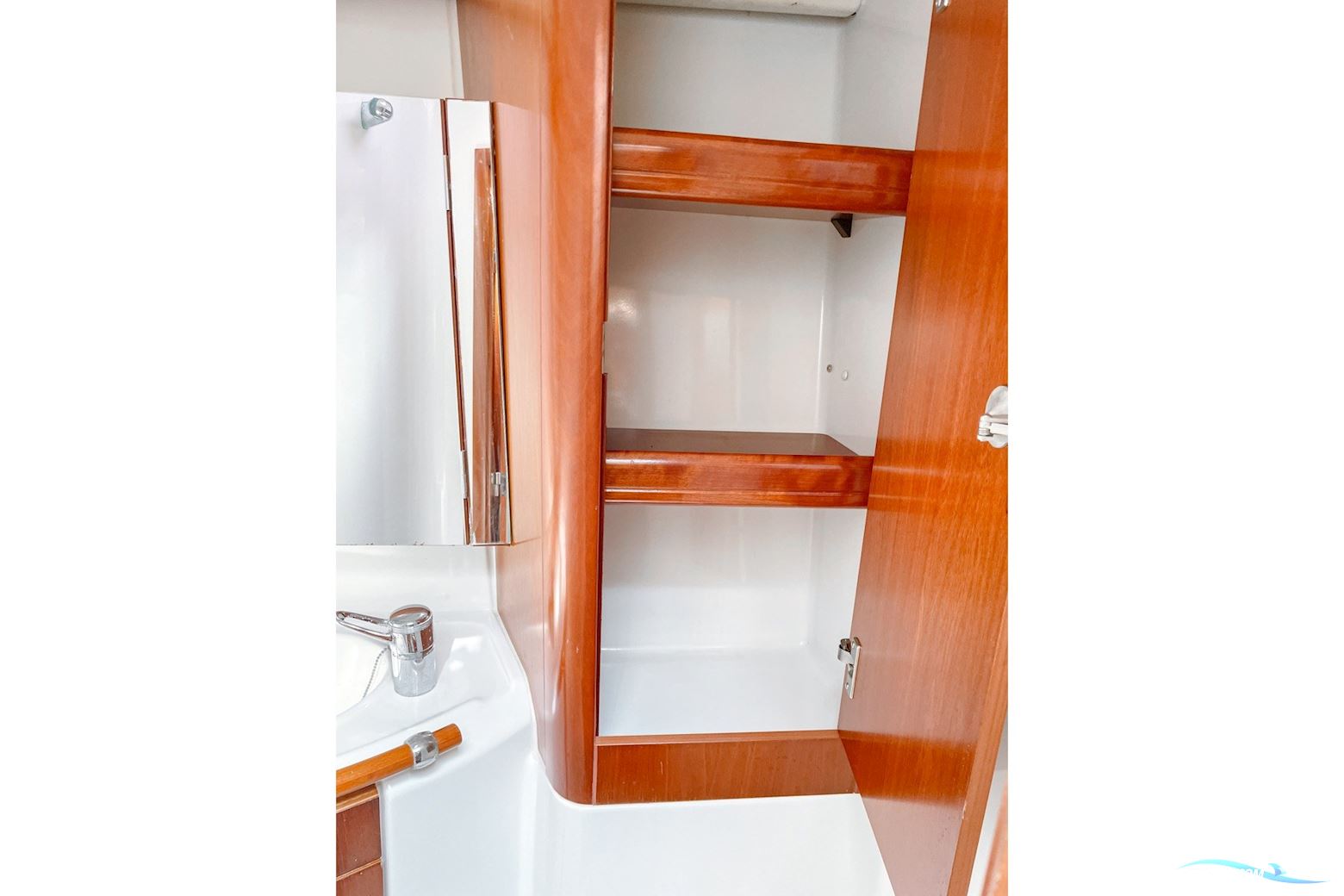Beneteau Oceanis 523