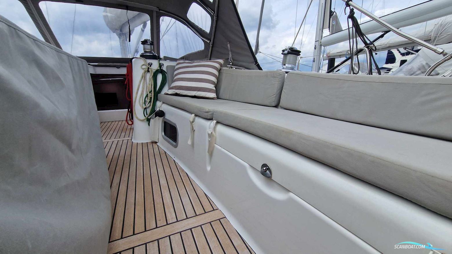 Beneteau Oceanis 54