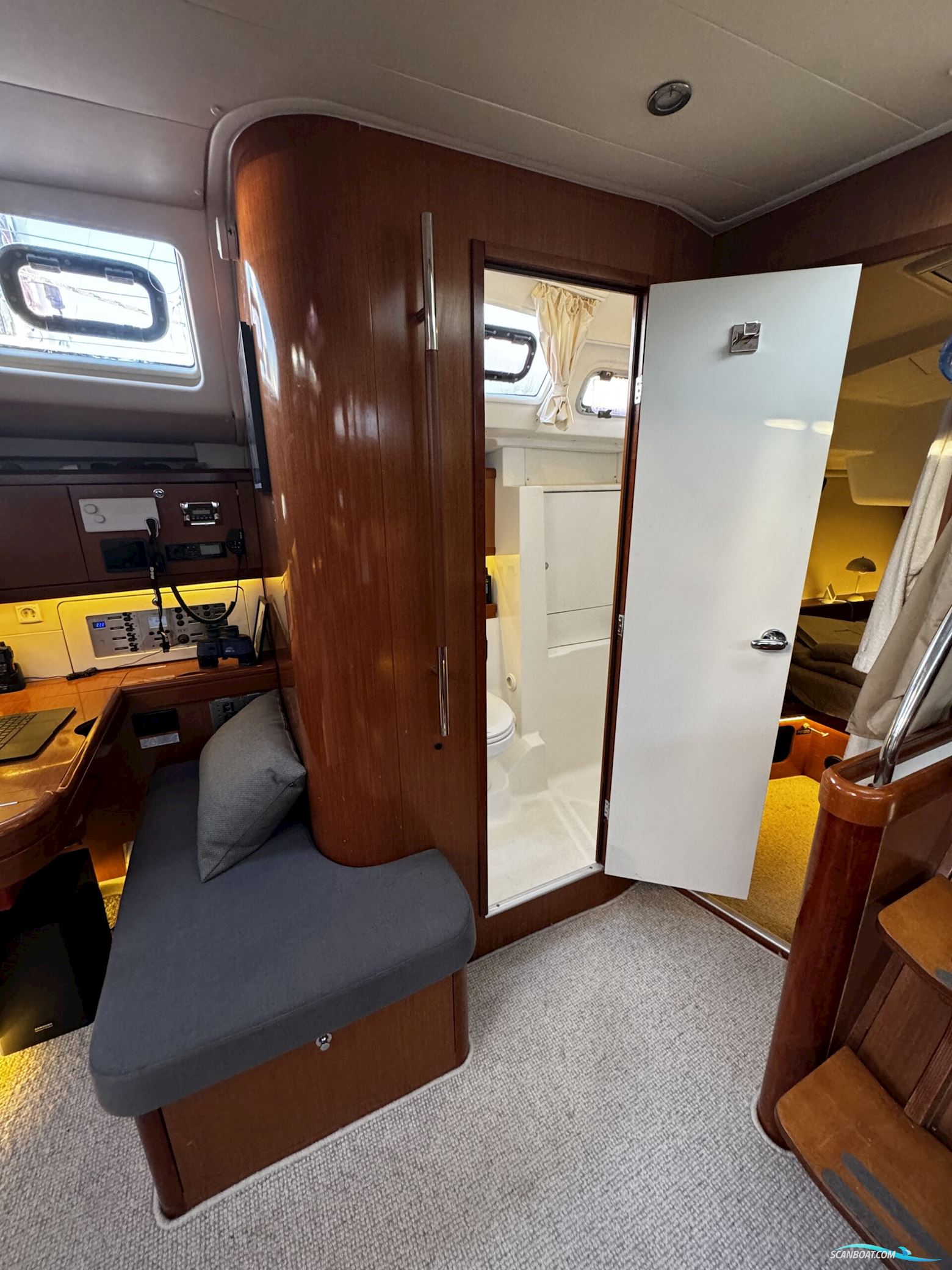 Beneteau Oceanis 54