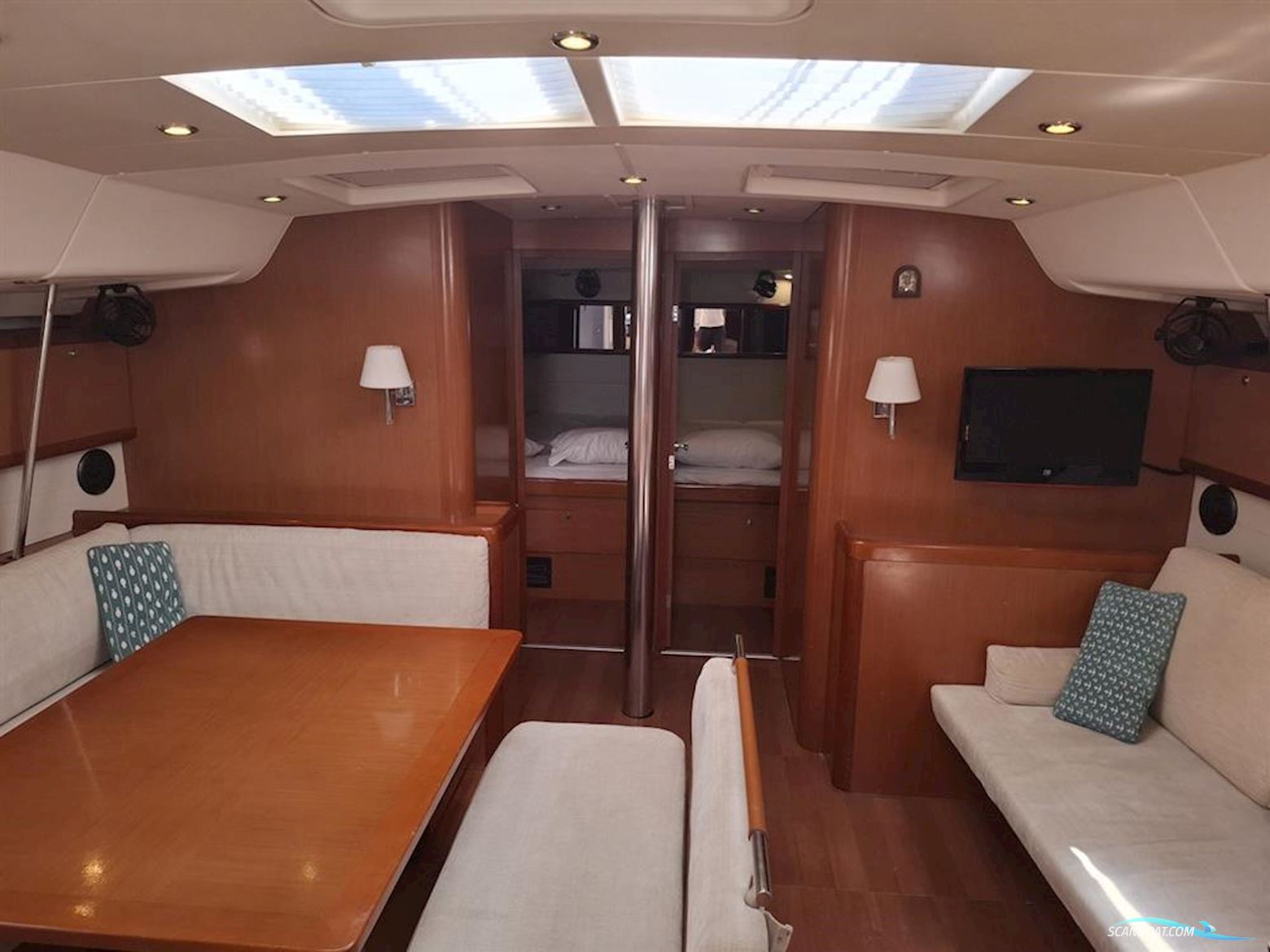 Beneteau Oceanis 54